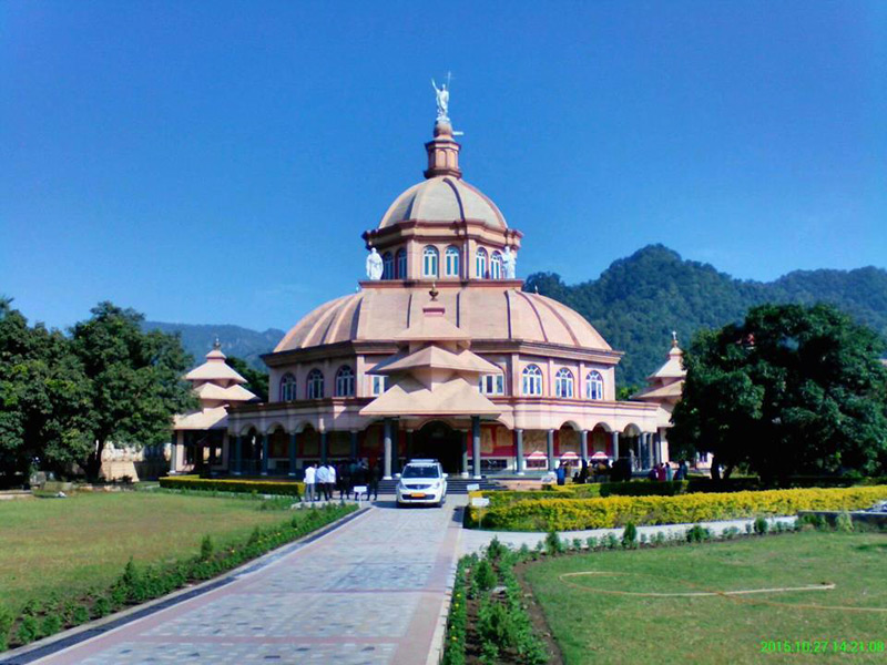 St. Joseph Church of Kotdwar is considered one of the top 10 largest churches in Asia. It is the most beautiful building in the city. The church is not just visited by Christians but people from all communities. The residing garden is wonderful. One can easily find an escape from the chaos of the city and mundane life in the peaceful environment!